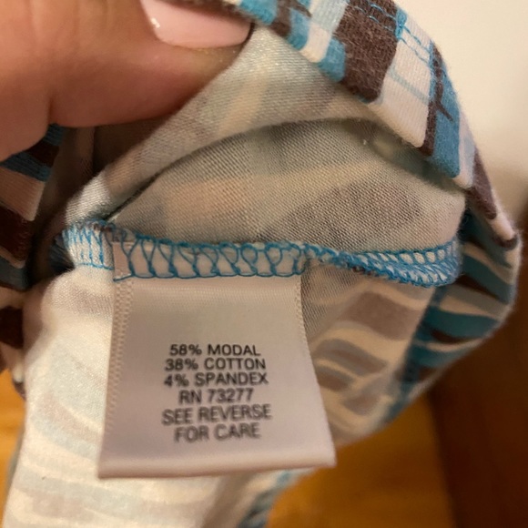 Patterned Short Sleeve Shirt - Picture 5 of 6